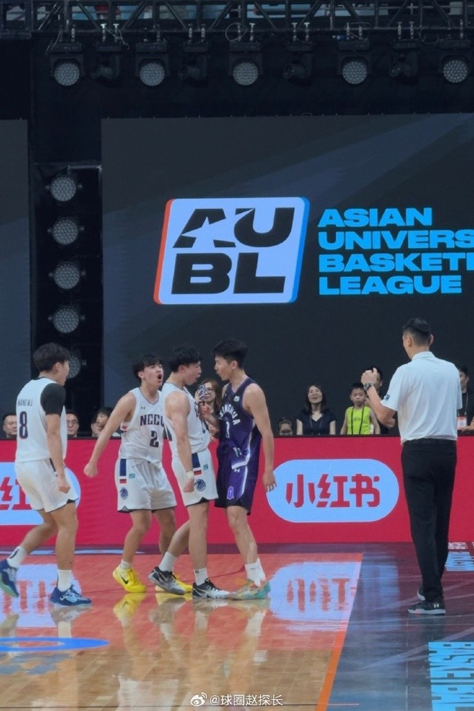 媒体人:未来有可能会在CBA见到宋昕澔 石奎要记住今天的比赛